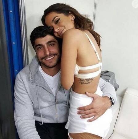 Anitta com o ex-marido Thiago Magalhães