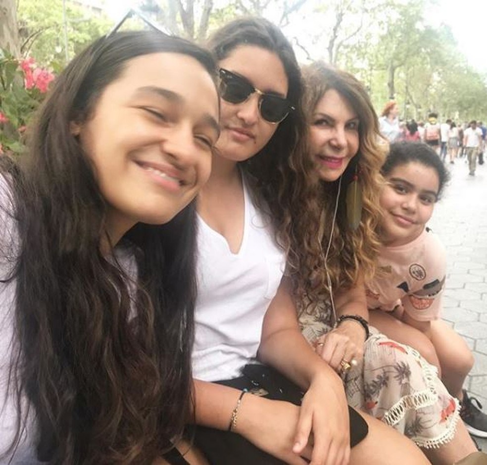Elba Ramalho fala sobre fase adolescente de Maria Paula, Maria Clara e Maria Esperança — Foto: Reprodução da Internet
